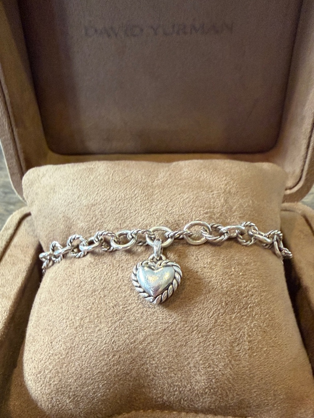 David Yurman Two-Tone Heart Charm Cable Bracelet in Silver and Gold - Picture 4 of 4